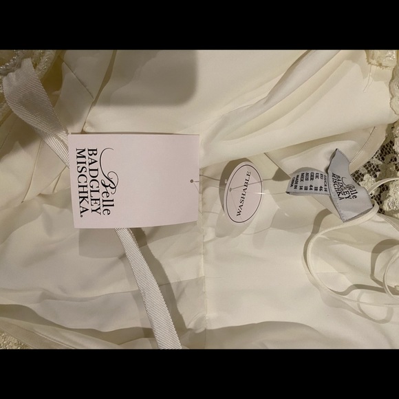 Ivory Lace Dress Lined - Picture 6 of 8